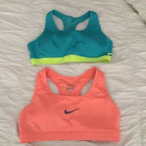 NIKE SPORTS BRAS